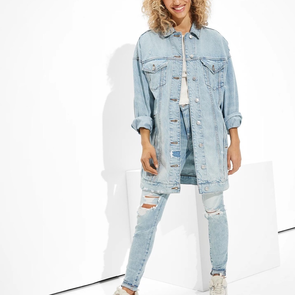 AE Oversized Boyfriend Denim Jacket